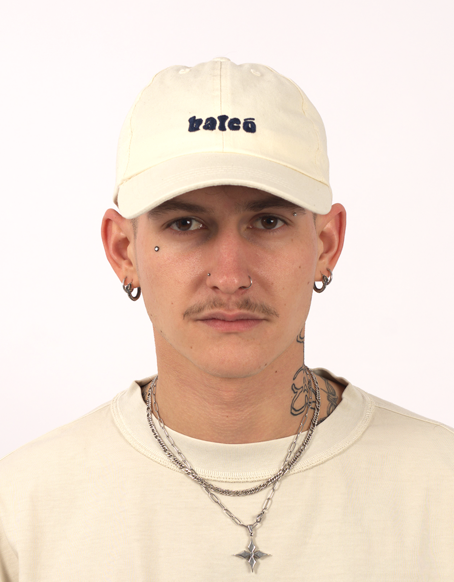 Essential Cap Ivory